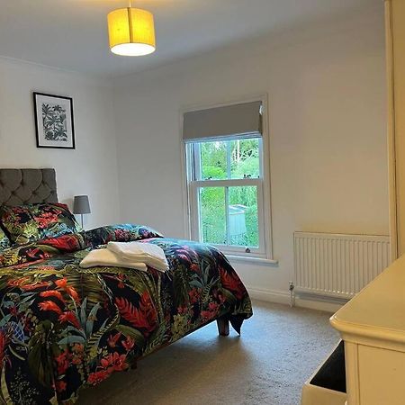 Chic 2 Bedroom Cottage Willingham  エクステリア 写真