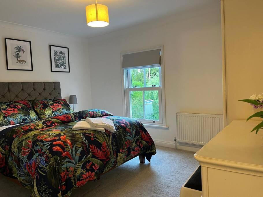 Chic 2 Bedroom Cottage Willingham  エクステリア 写真