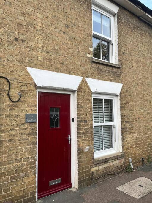 Chic 2 Bedroom Cottage Willingham  エクステリア 写真