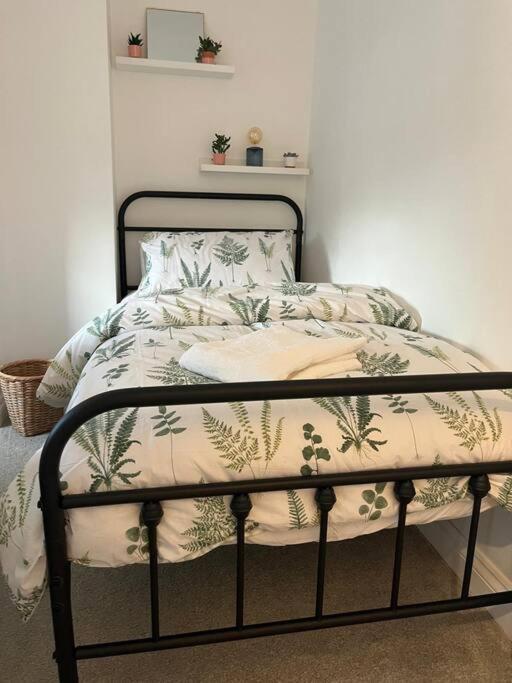 Chic 2 Bedroom Cottage Willingham  エクステリア 写真