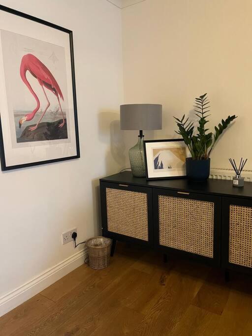 Chic 2 Bedroom Cottage Willingham  エクステリア 写真