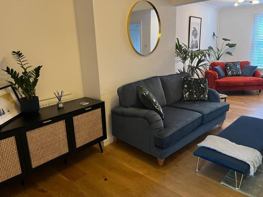 Chic 2 Bedroom Cottage Willingham  エクステリア 写真